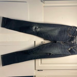 American Eagle Mid rise Skinny Jeans with slight Distress